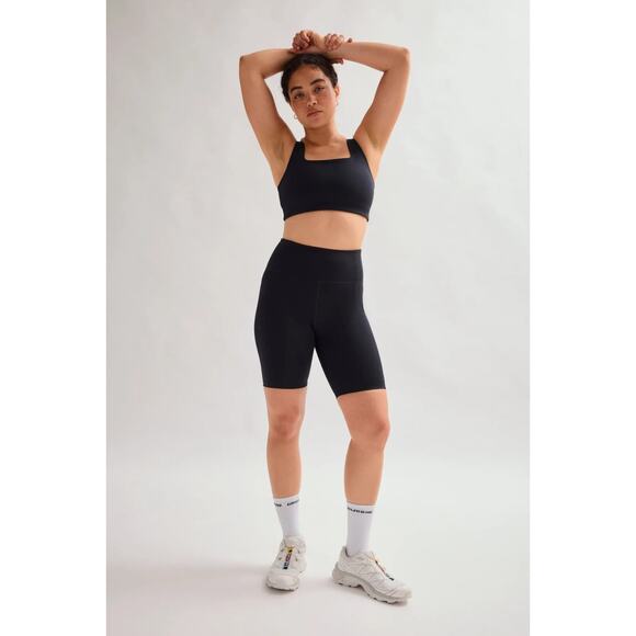 NWT Girlfriend Collective Womens Black Stretch High Waist Bike Shorts Size Small - Picture 1 of 11